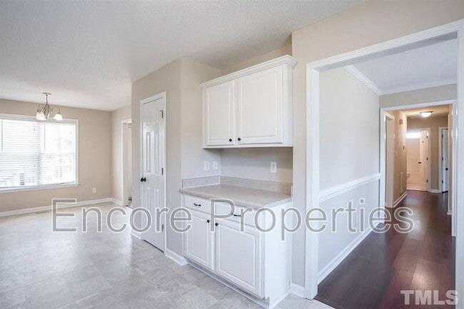 Building Photo - 312 Cabin Grove Ct