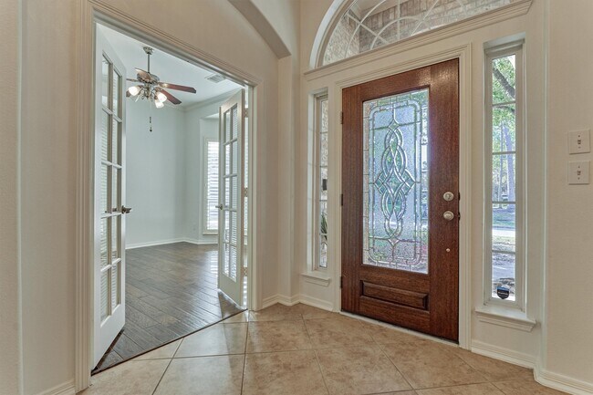 Building Photo - 94 Oriel Oaks Cir