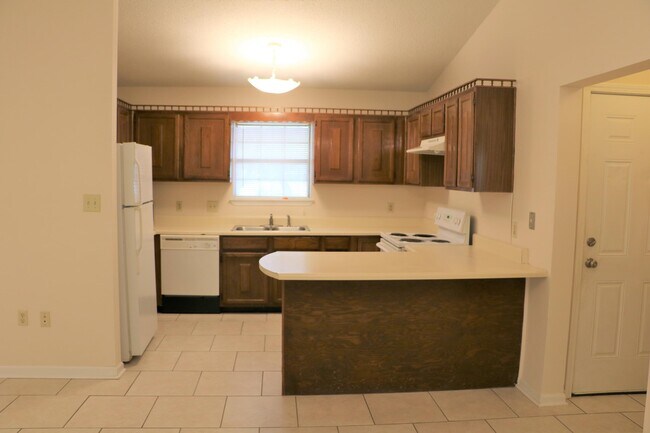 Building Photo - 2031 Casa De Oro St