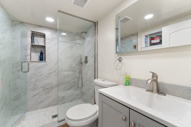 Building Photo - 8515 W 132nd Ave