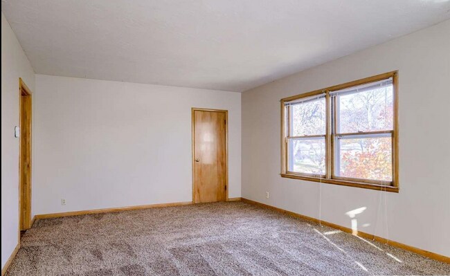 Living Room - 2417 S 14th St