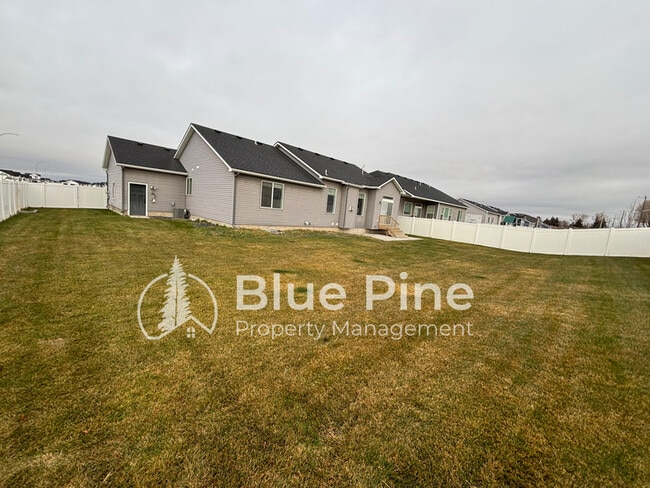 Building Photo - 6879 Bedford Ave