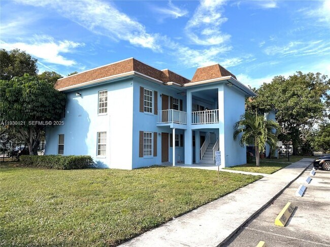 Primary Photo - 4951 Wedgewood Way