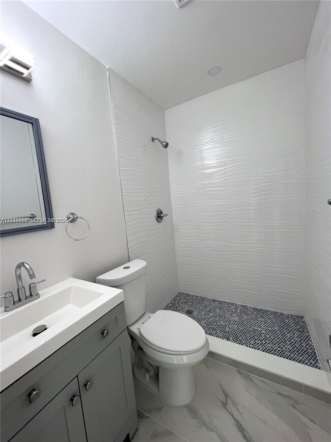 Building Photo - 31 SW 67th Ct