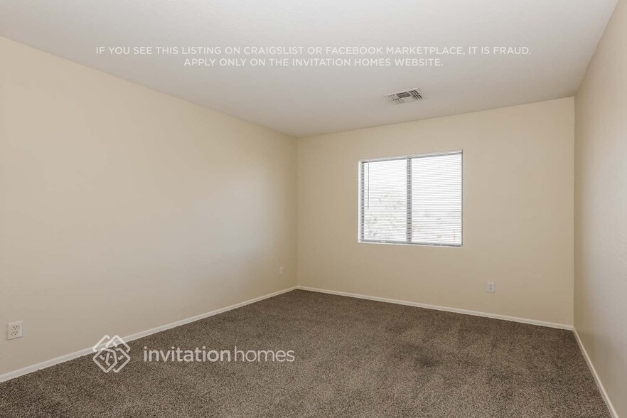 Building Photo - 12537 W Willow Ave