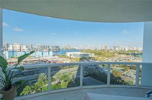 Building Photo - 18201 Collins Ave