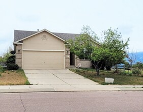 Building Photo - 97 Misty Creek Dr