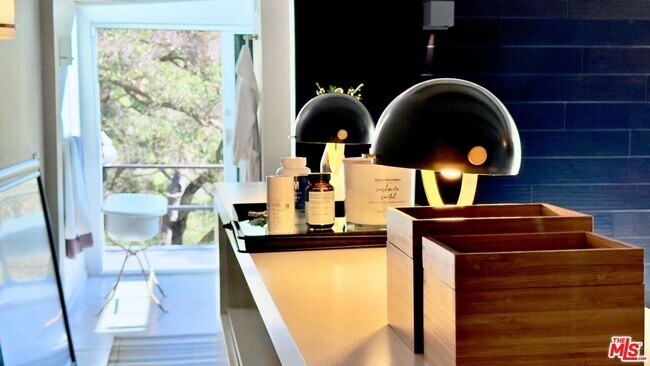 Building Photo - 19562 Cave Way