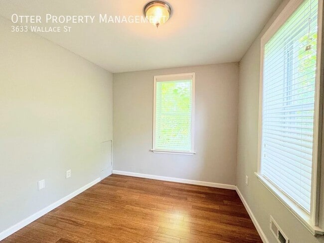 Building Photo - 3633 Wallace St