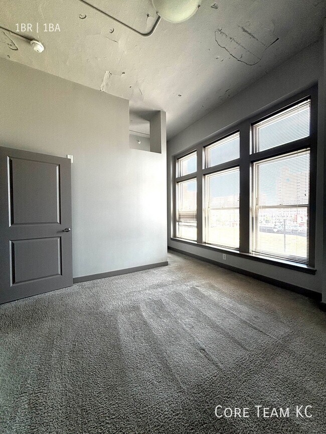 Building Photo - 1121 McGee St