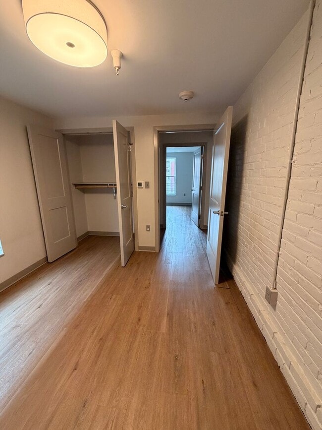 Building Photo - Dewitt Block, Rare 2 Bed/1 Bath Apartment Available Immediately - $1,866 - ALL UTILITIES INCLUDED