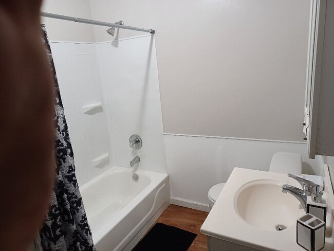 Building Photo - 4538 Fairpark Ave