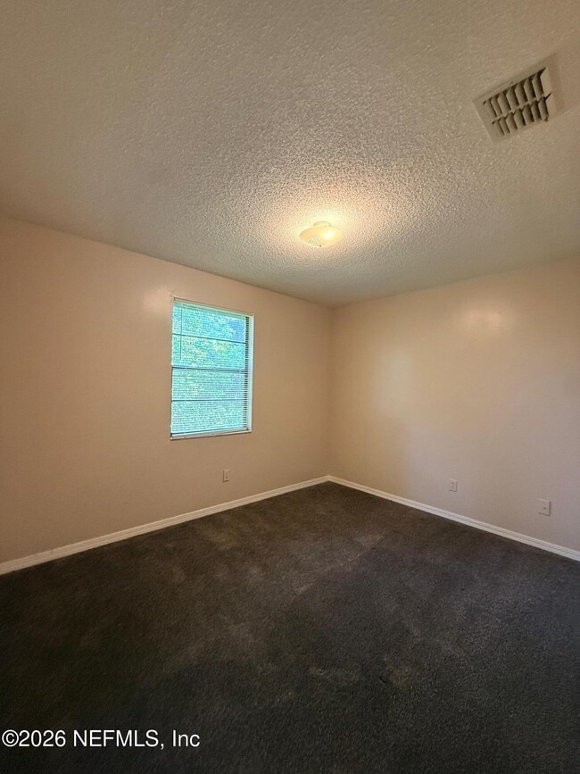 Building Photo - 470 Crabapple Ct