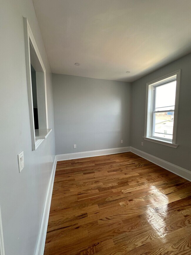 Building Photo - 6th at West Hoboken