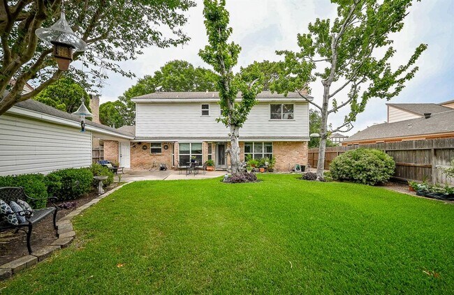 Building Photo - 11503 Briar Rose Dr