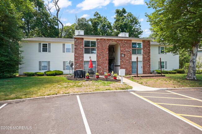 Building Photo - 18 Augusta Ct