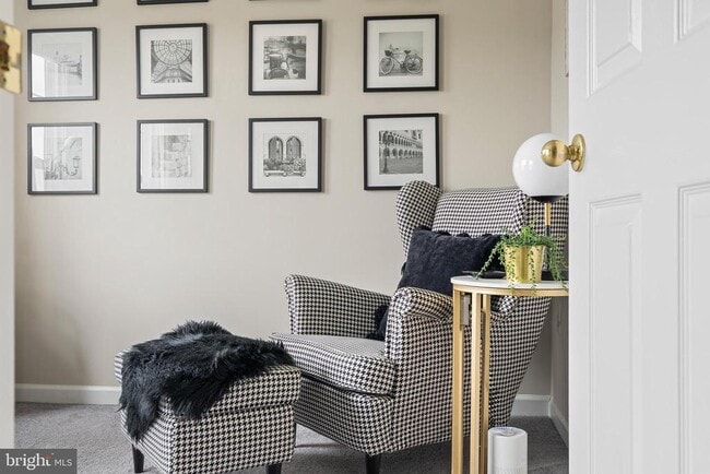 Building Photo - 5804 Summers Grove Rd