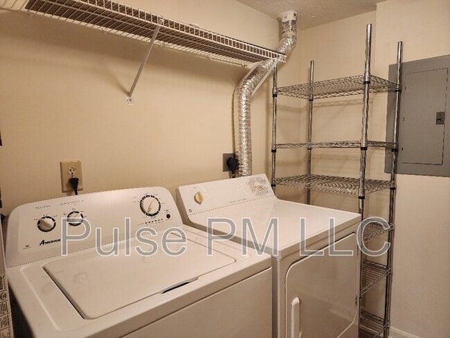 Building Photo - 135 Dale Hollow Dr