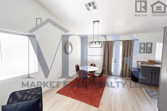 Building Photo - 3Bed/2Bath Furnished Home 2 Car Gar - 19th...