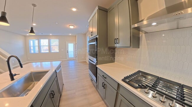 Building Photo - 776 Nob Hl Ln