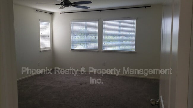 Building Photo - 337 Stone Creek Dr