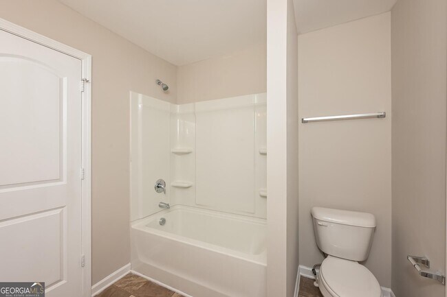 Building Photo - 411 Erin Ct