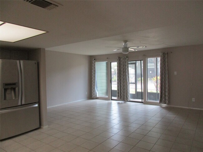 Building Photo - 14777 Wunderlich Dr