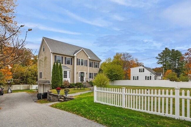 Building Photo - 3 Gordon Rd