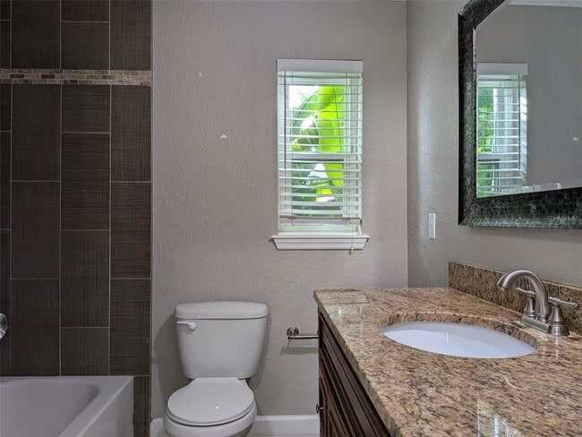 Building Photo - 313 Granada Dr