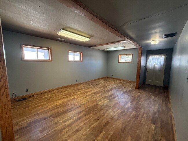 Building Photo - 900 N St