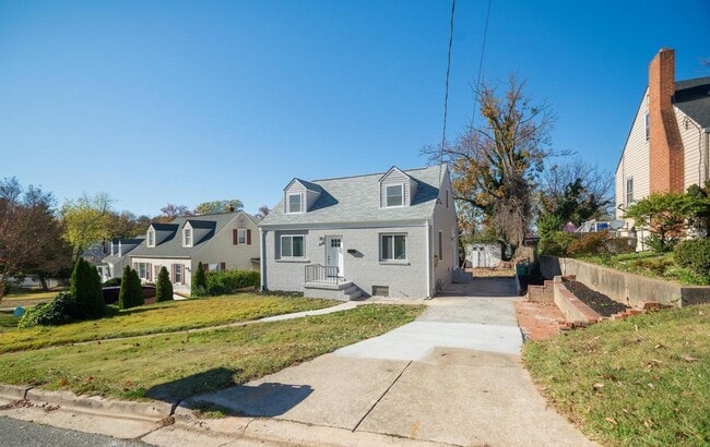 Building Photo - 5606 Elberton Pl