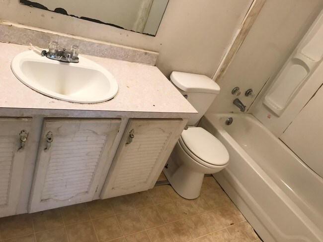 Building Photo - 950 Killoden Cir