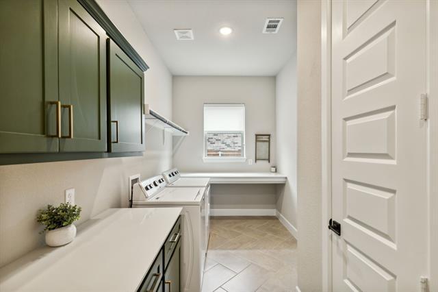 Building Photo - 4302 Highwoods Trl