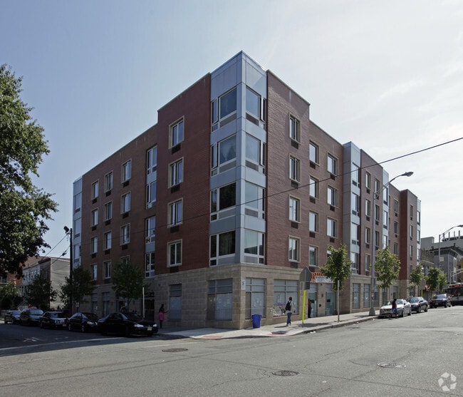 Primary Photo - Webb Apt