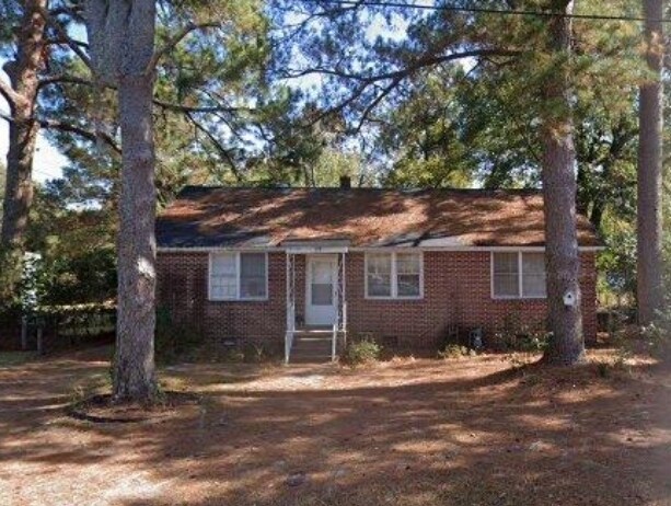Building Photo - 210 Calvary Dr