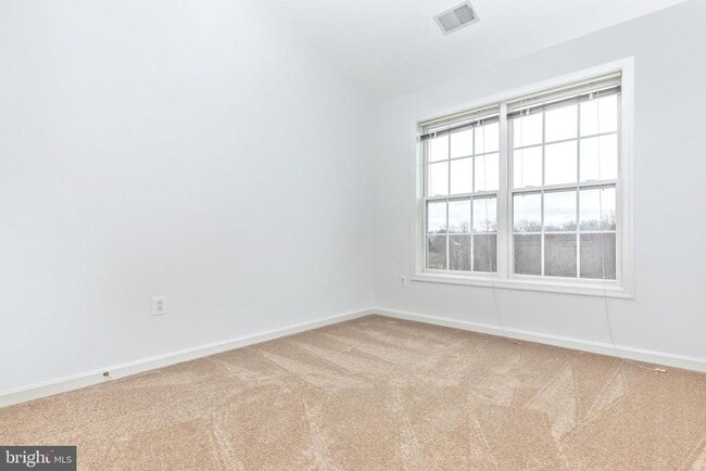 Building Photo - 3611 Sprigg St S