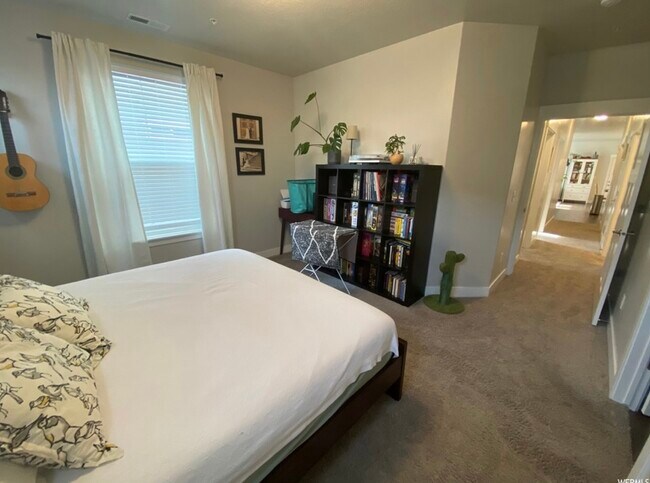 Building Photo - 523 N 310 W