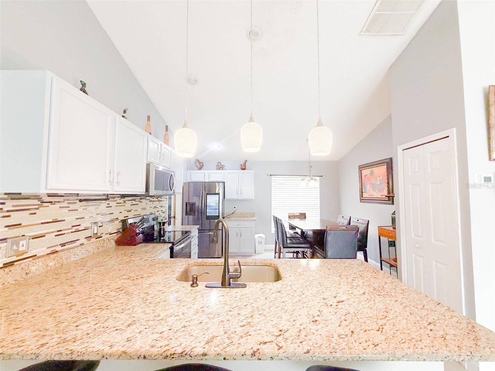 Building Photo - 503 Everest Way