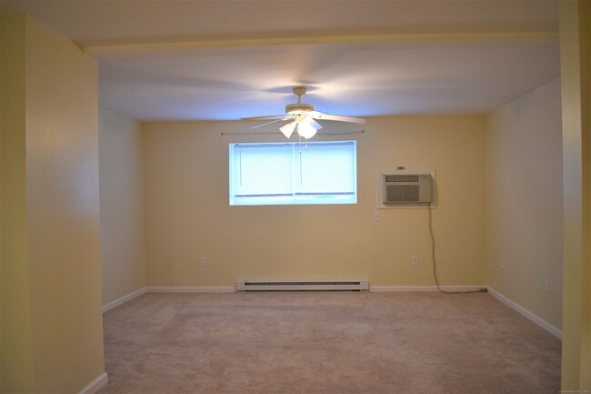 Building Photo - 63 Glade St