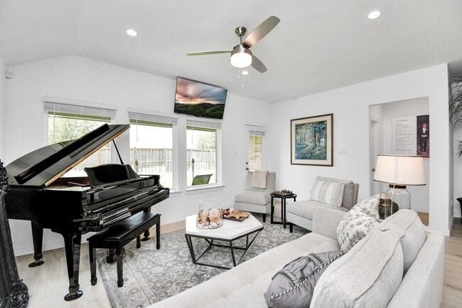 Building Photo - 1630 Cedar Pointe Ct