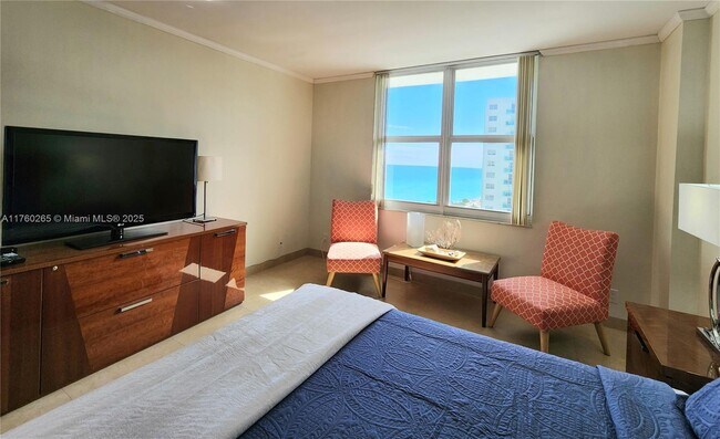 Building Photo - 3725 S Ocean Dr