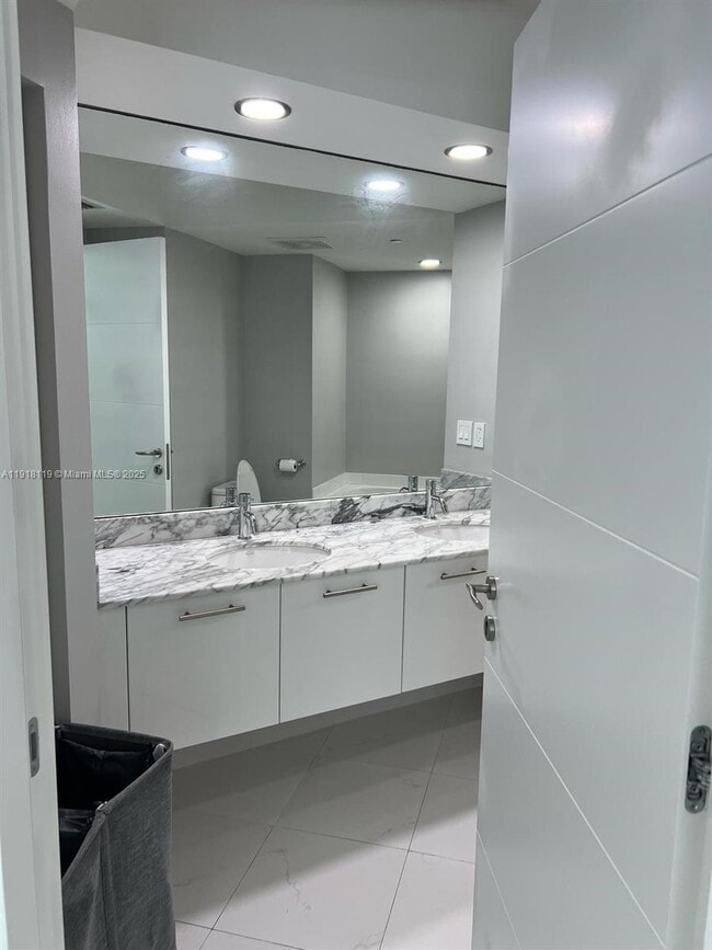 Building Photo - 55 SE 6th St