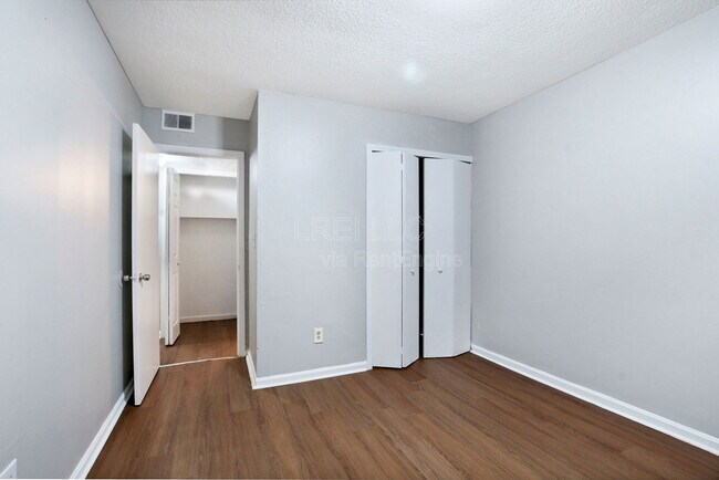 Building Photo - 2516 Pennacook Rd