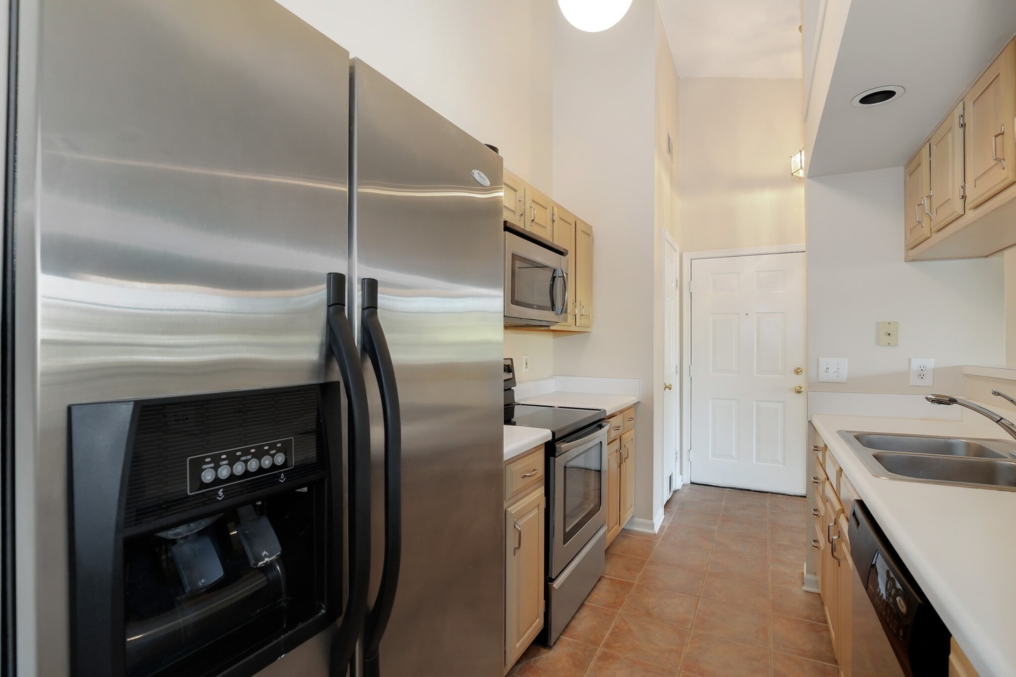 Building Photo - 13100 Briarcliff Terrace