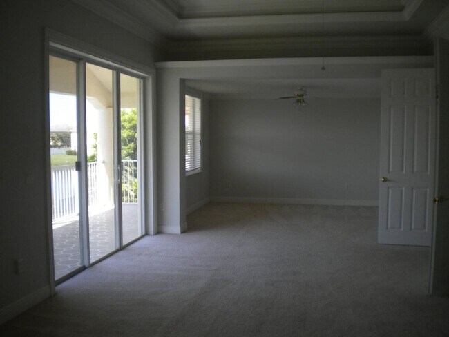 Building Photo - 9615 Shepard Pl