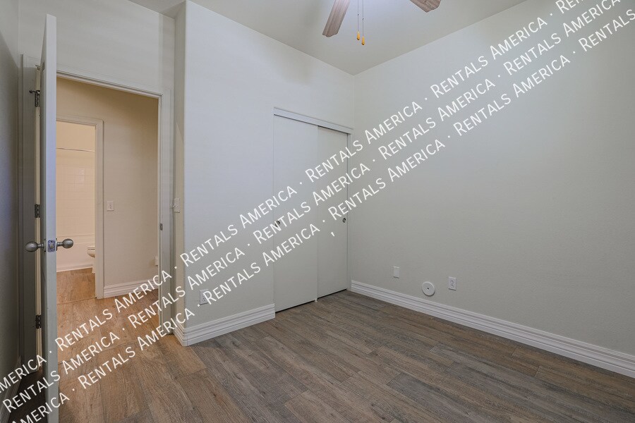 Building Photo - 21821 E Gold Canyon Dr
