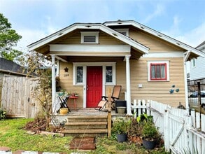 Building Photo - 1109 Walton St