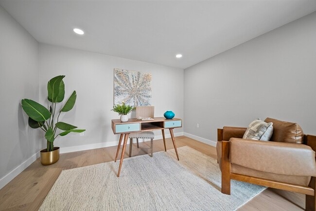 Building Photo - 58 Breezy Hill Terrace