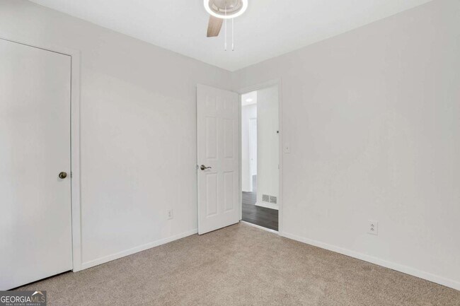 Building Photo - 6308 E Windsor Ln