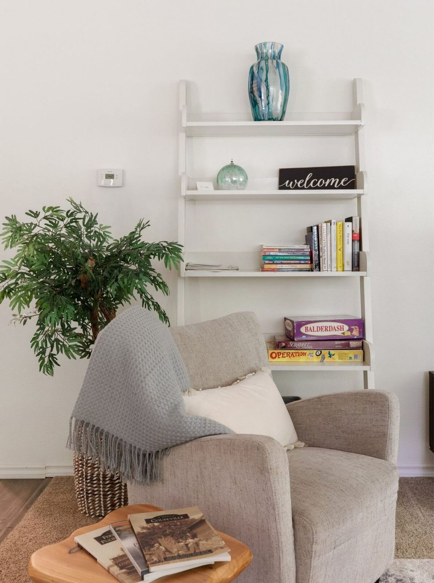 Building Photo - 804 N Main St